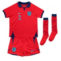England Kyle Walker #2 Udebanesæt Børn VM 2022 Kortærmet (+ Korte bukser)